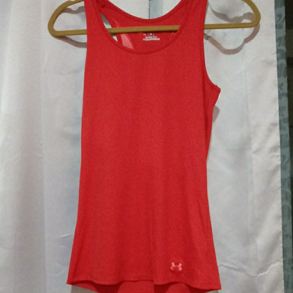 Under armour girls t shirt